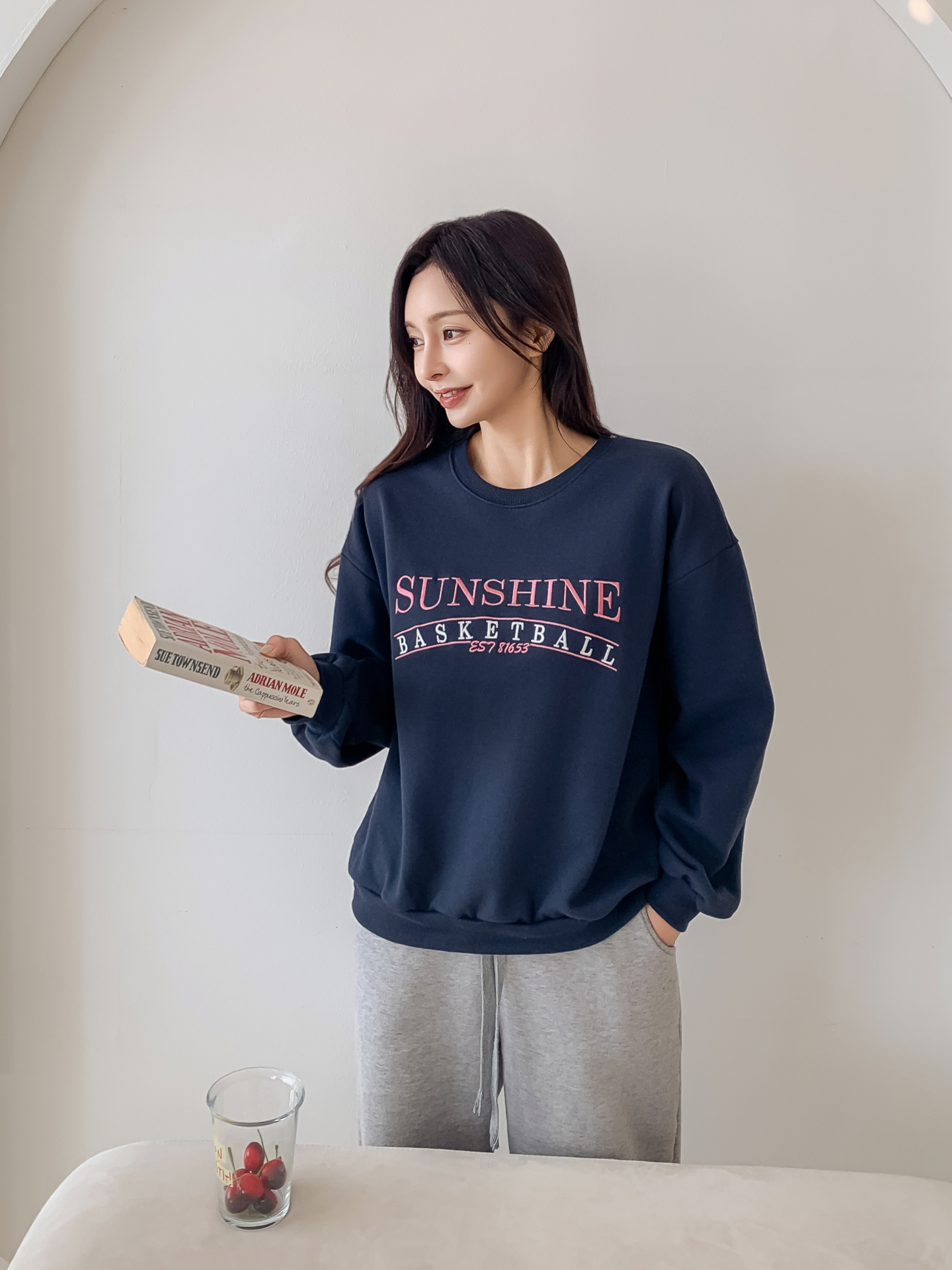 ラウンドネックルーズ長袖刺繍スウェット | 詳細画像26