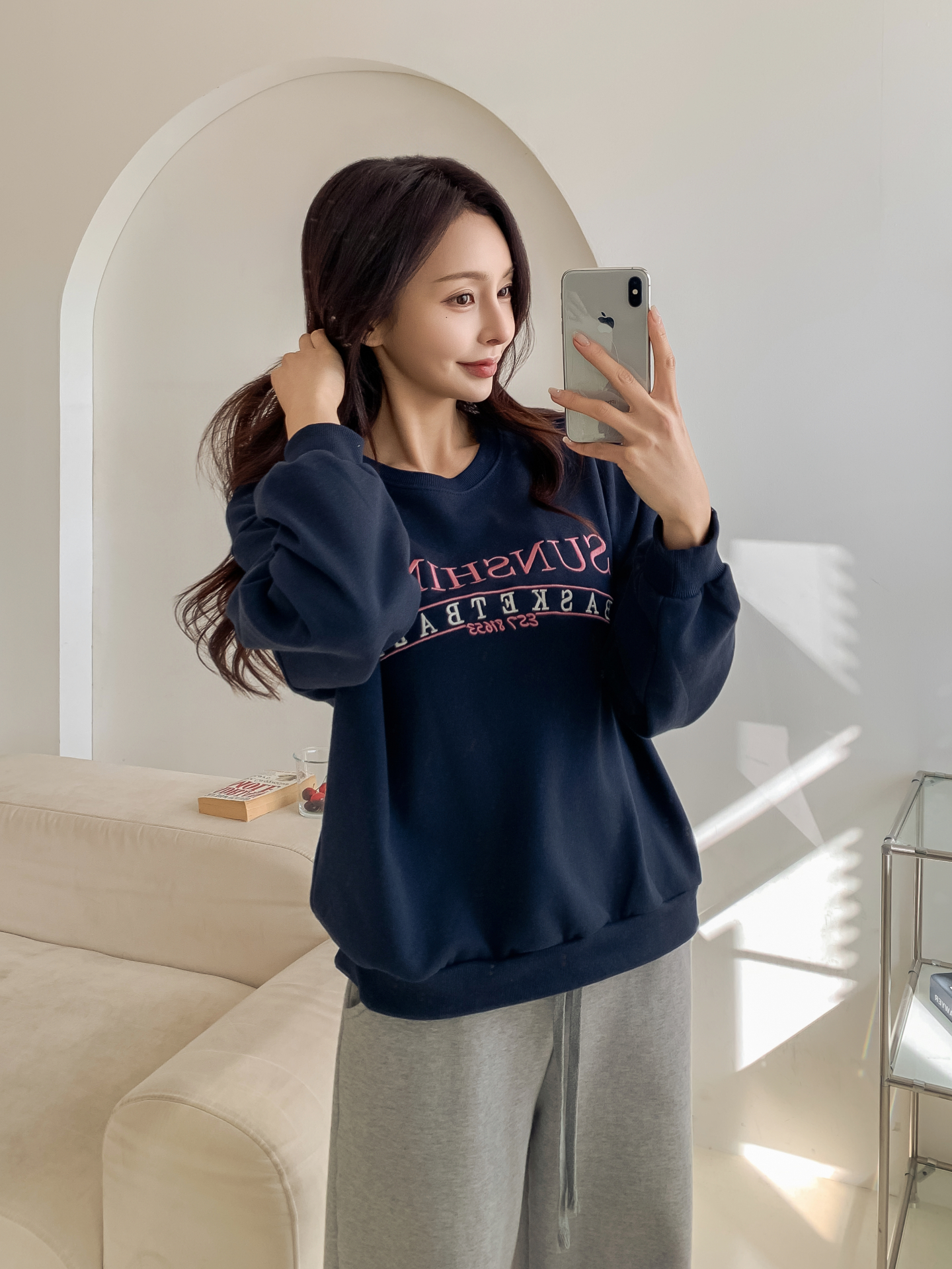 ラウンドネックルーズ長袖刺繍スウェット | 詳細画像30