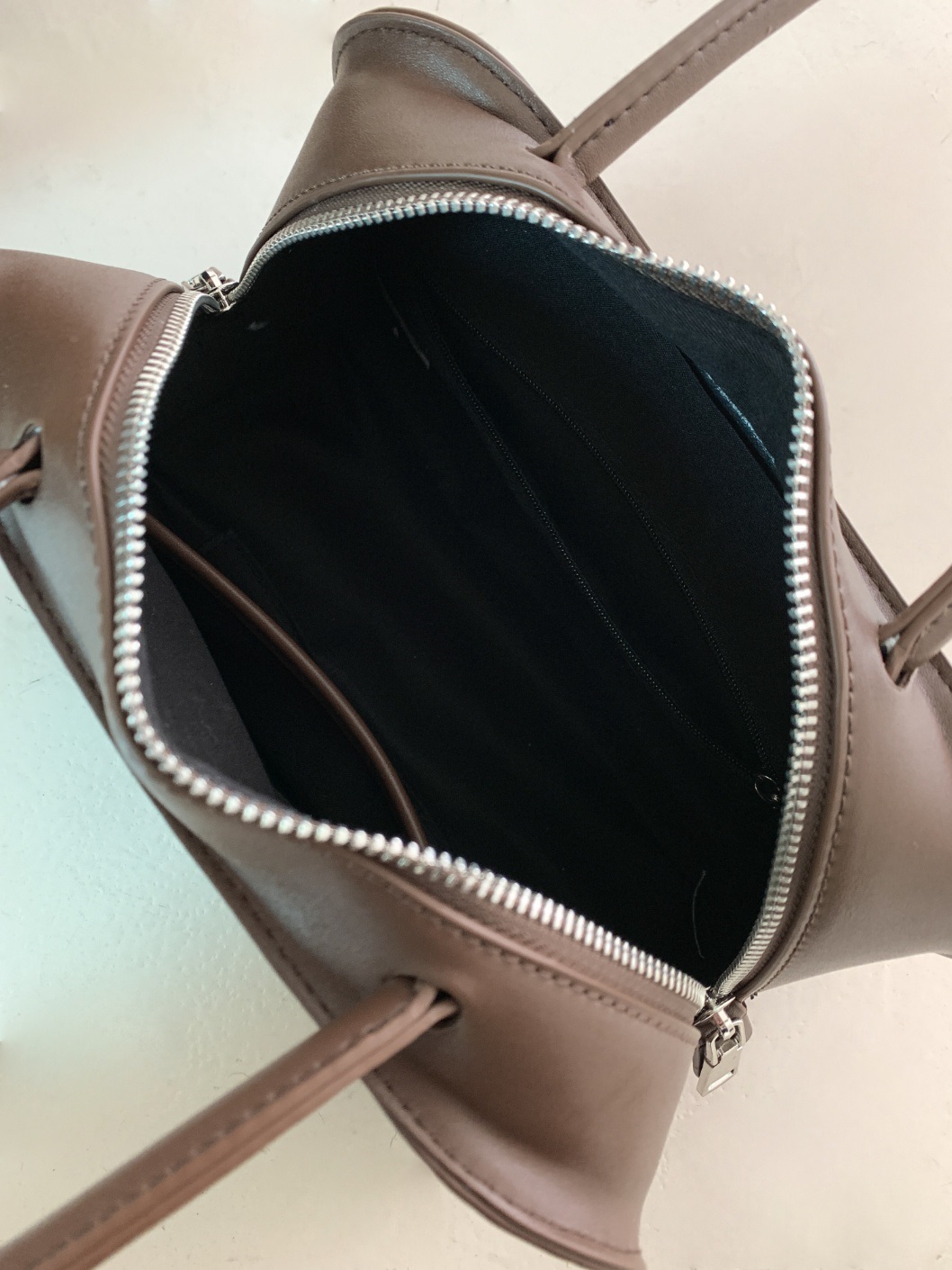 レザー調ダブルジップ無地トートバッグ | 詳細画像13