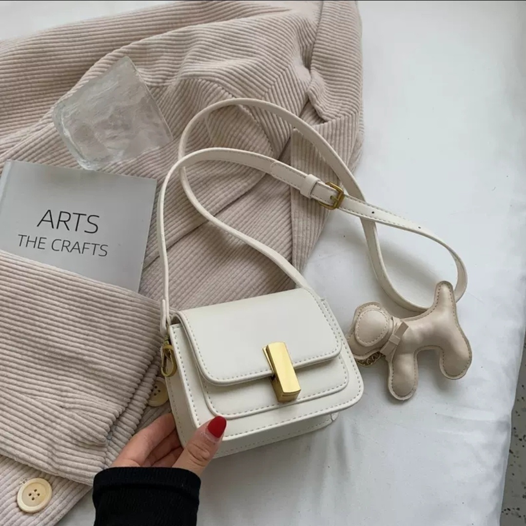 レザー調バックル無地ショルダーバッグ | 詳細画像7