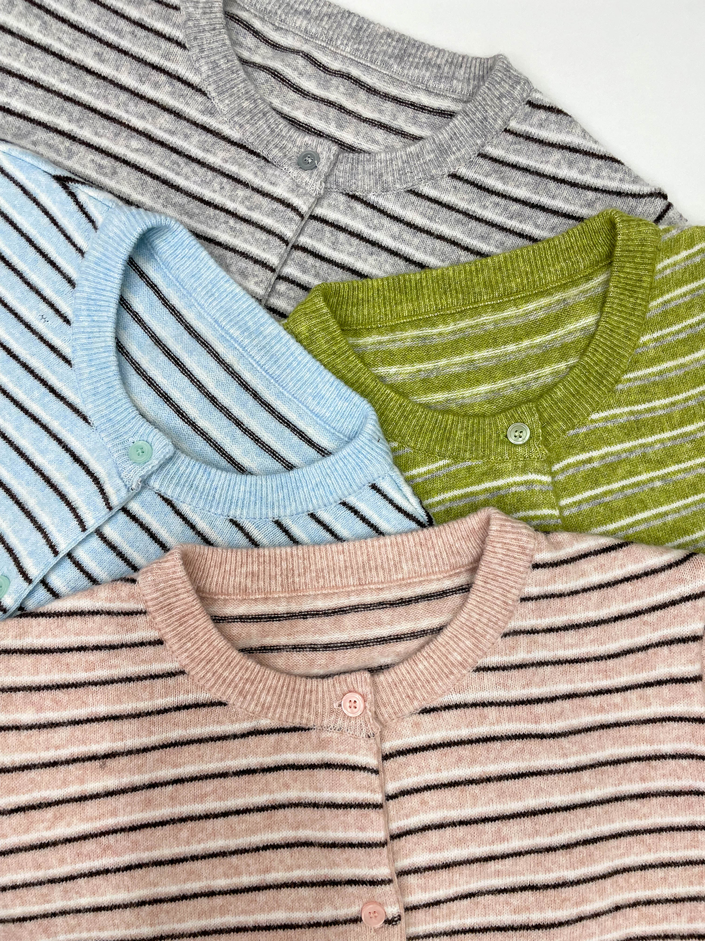 ウール混ボタンラウンドネックルーズ長袖セミクロップドボーダー配色カーディガン | 詳細画像12