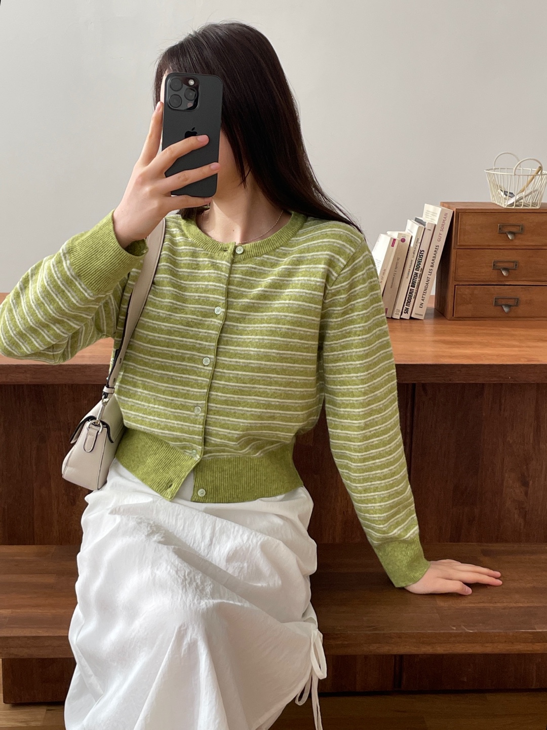 ウール混ボタンラウンドネックルーズ長袖セミクロップドボーダー配色カーディガン | 詳細画像8