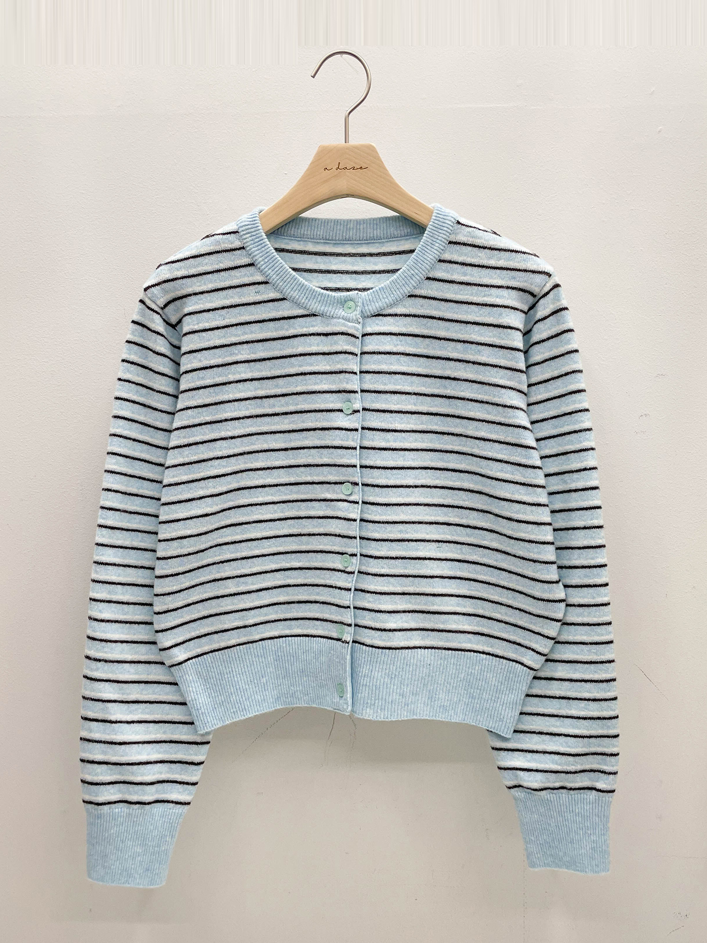 ウール混ボタンラウンドネックルーズ長袖セミクロップドボーダー配色カーディガン | 詳細画像15