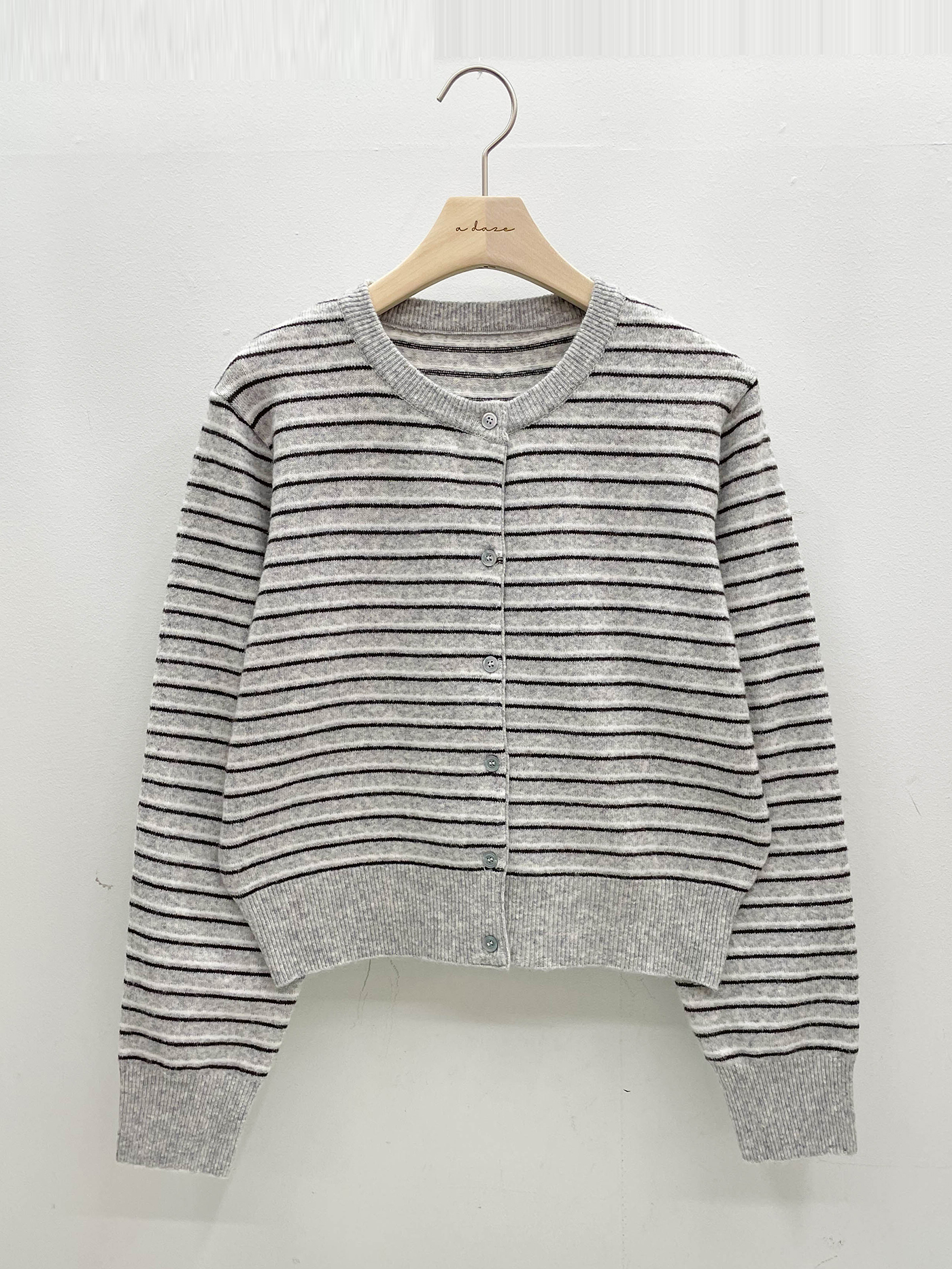 ウール混ボタンラウンドネックルーズ長袖セミクロップドボーダー配色カーディガン | 詳細画像16