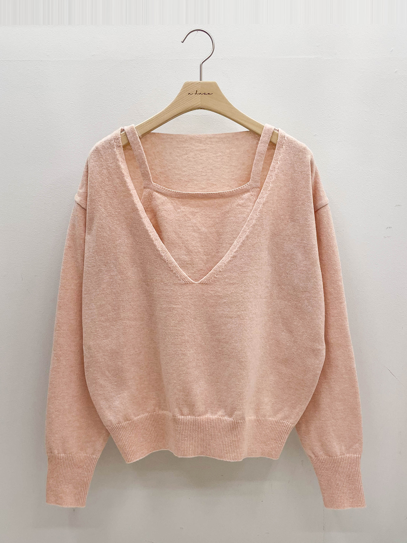 Vネックレイヤード風ルーズ長袖セミクロップド無地ニット | 詳細画像14