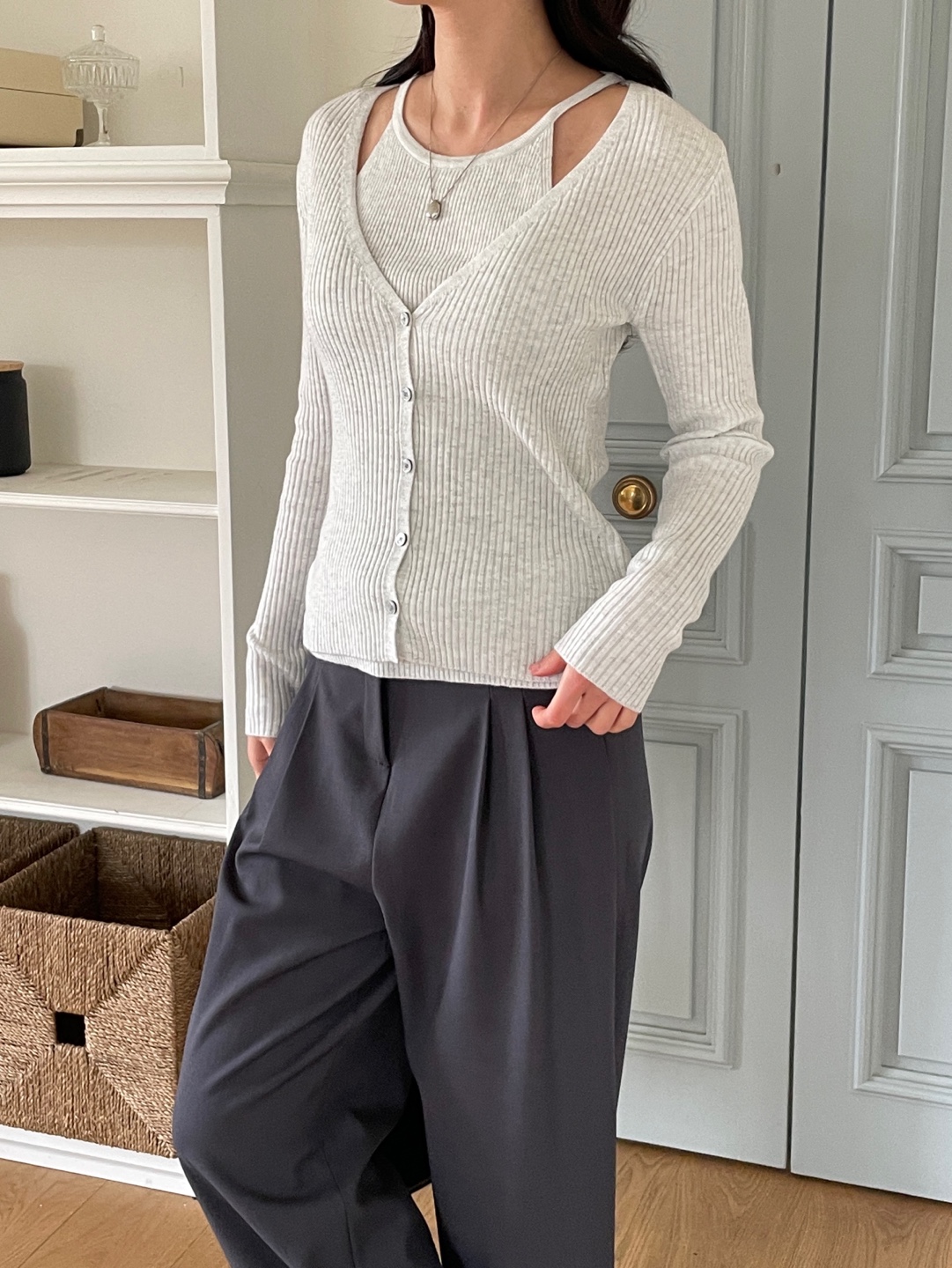 リブボタンVネックホルターネックレイヤード風ルーズ長袖無地ニット | 詳細画像12