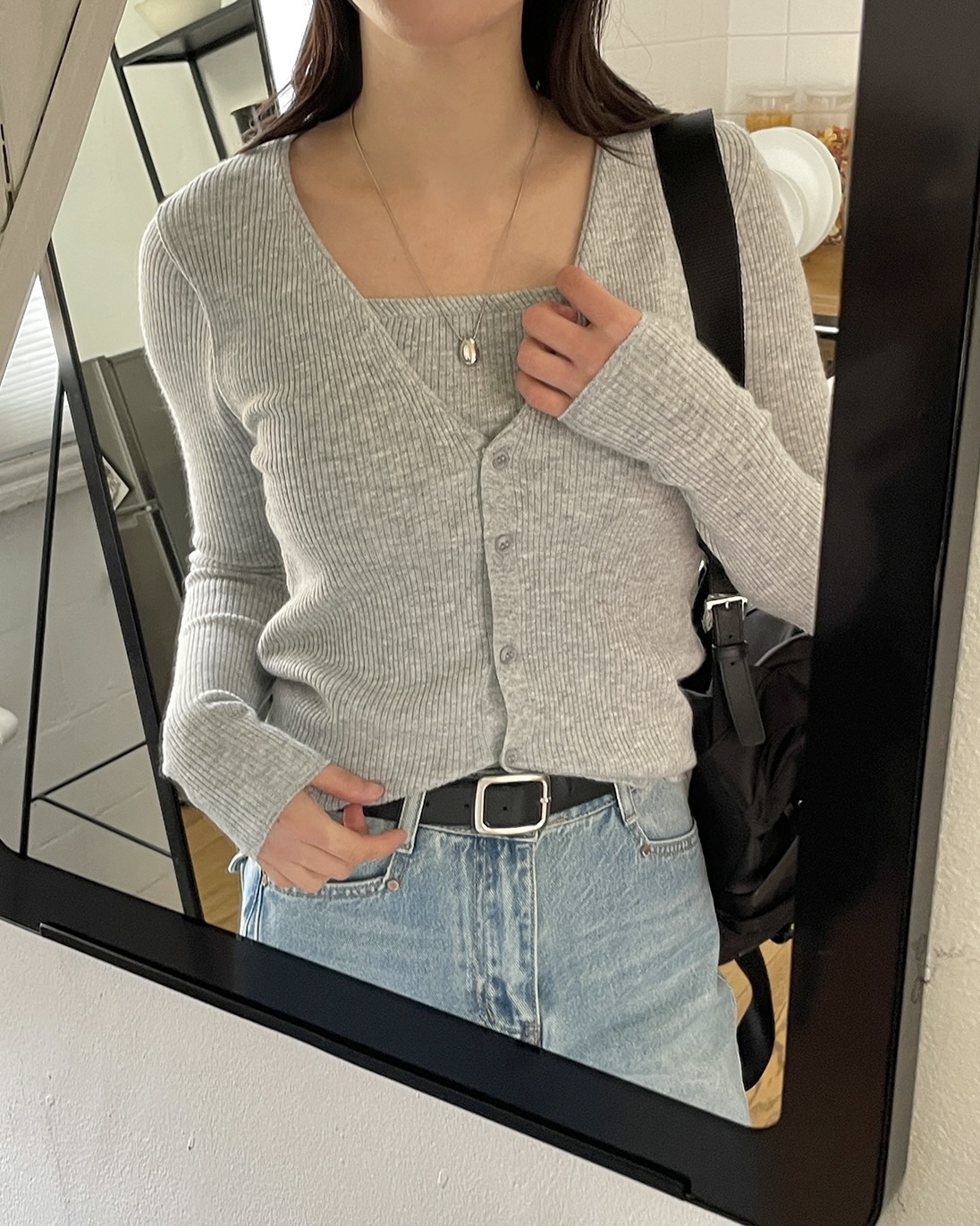 リブボタンVネックスリム長袖無地ニット | 詳細画像7