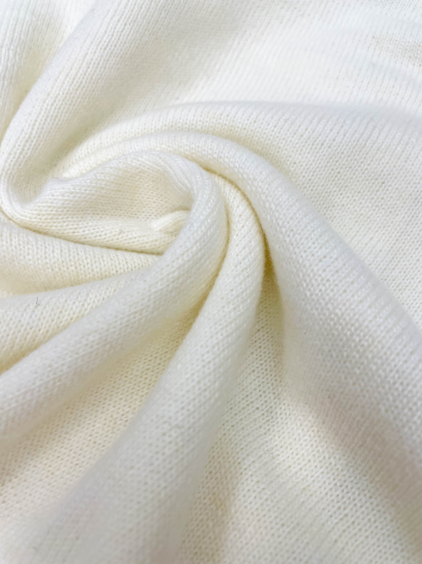 ストラップアンバランスネックスリットルーズアンバランス長袖フェイクボタンセミクロップド無地ニットストラップ付 | 詳細画像14