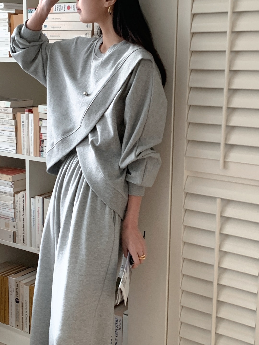 ラウンドネックスリットウエストゴムラグランオーバーサイズロングルーズアンバランス長袖無地ツーピース(トップス、ボトムス)パンツスウェット | 詳細画像3