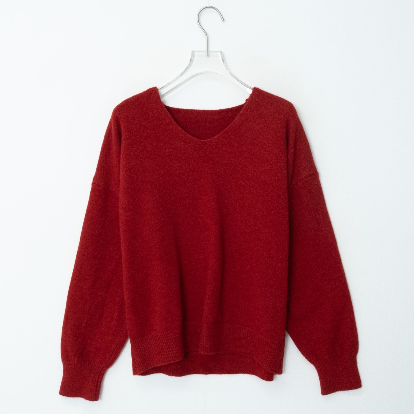 Vネックルーズ長袖無地ニット | 詳細画像13