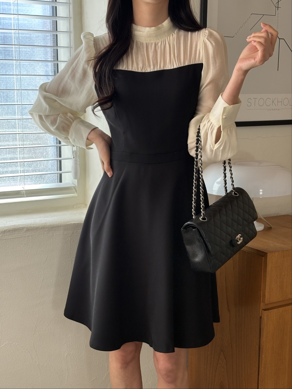 ハーフネックパフスリーブレイヤード風長袖ミディフレアAラインボタンスリーブ配色ワンピース | 詳細画像4