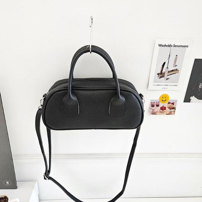 レザー調ジップアップスタッズDリング無地ショルダーバッグハンドバッグ2WAYストラップセット(バックルあり) | 詳細画像6