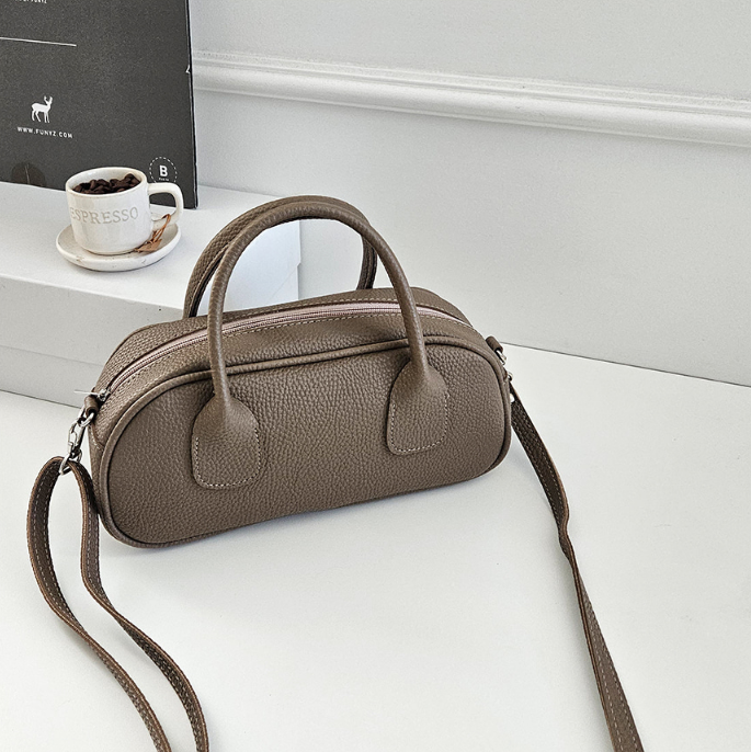 レザー調ジップアップスタッズDリング無地ショルダーバッグハンドバッグ2WAYストラップセット(バックルあり) | 詳細画像18