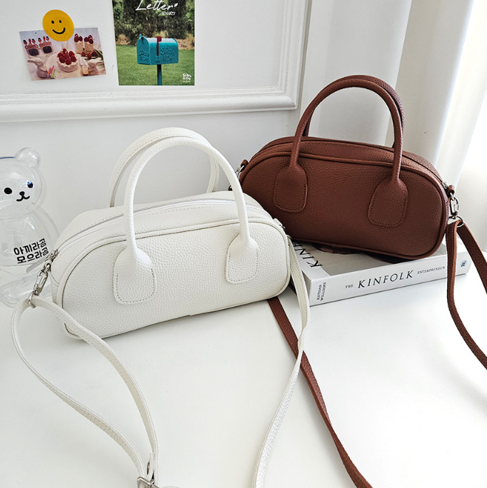 レザー調ジップアップスタッズDリング無地ショルダーバッグハンドバッグ2WAYストラップセット(バックルあり) | 詳細画像20