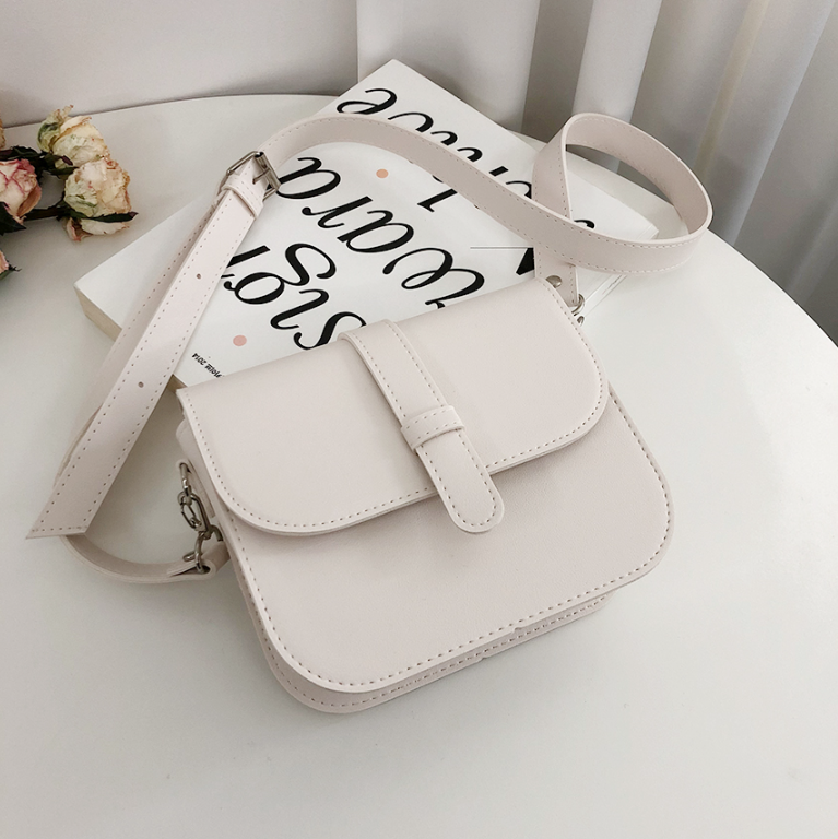 レザー調Dリングマグネットボタン無地ショルダーバッグ | 詳細画像12