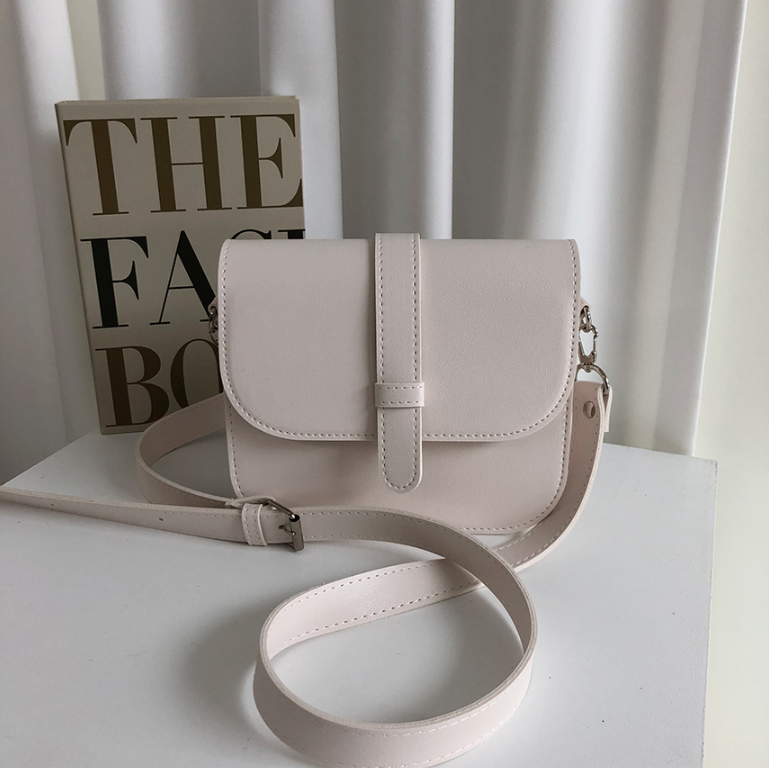 レザー調Dリングマグネットボタン無地ショルダーバッグ | 詳細画像17