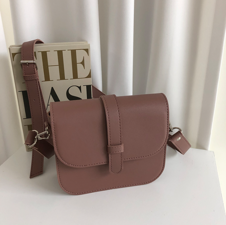 レザー調Dリングマグネットボタン無地ショルダーバッグ | 詳細画像26