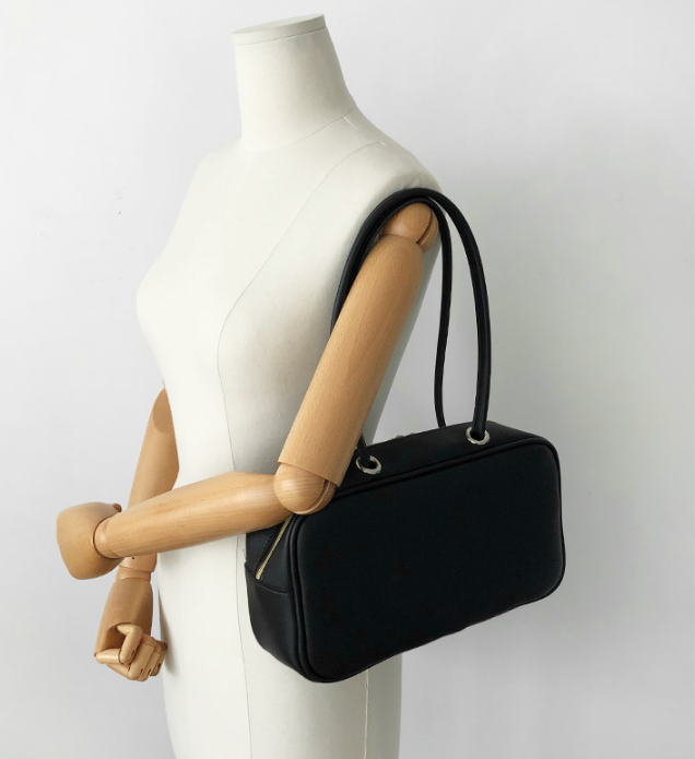 レザー調ポケットダブルジップ無地トートバッグ | 詳細画像3