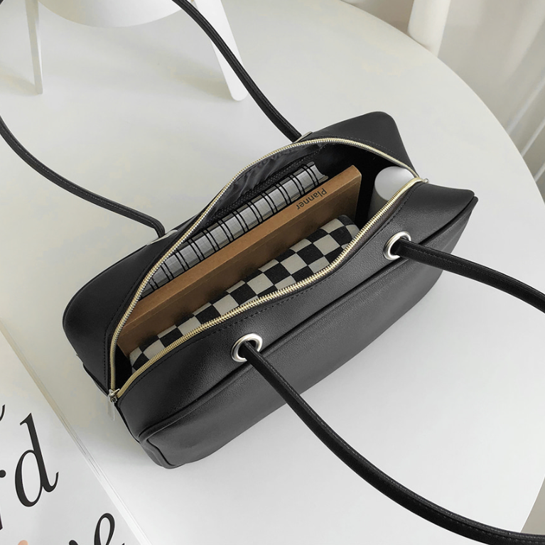 レザー調ポケットダブルジップ無地トートバッグ | 詳細画像11