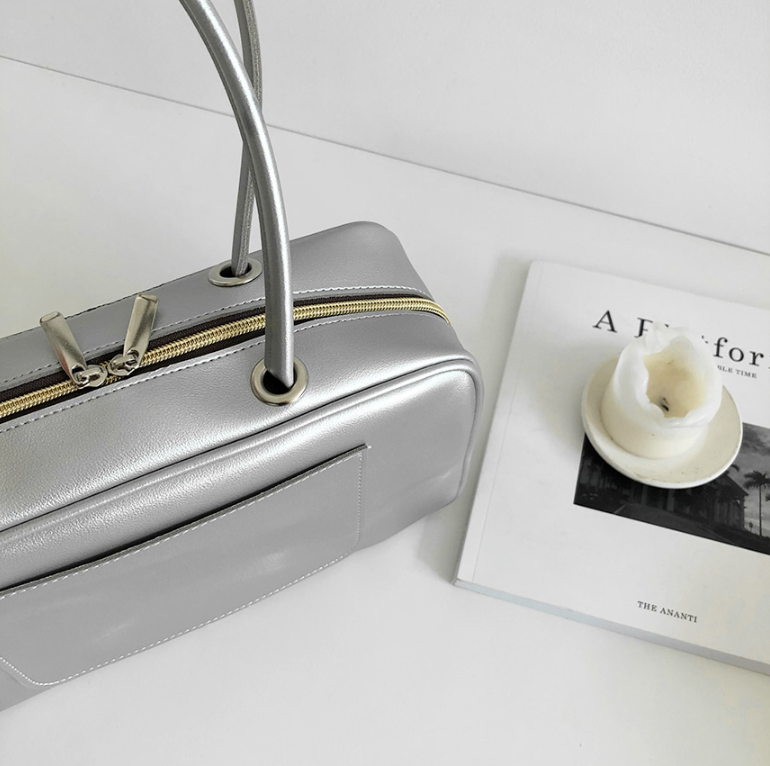 レザー調ポケットダブルジップ無地トートバッグ | 詳細画像15