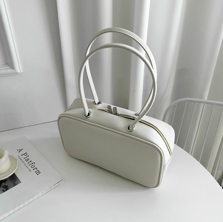 レザー調ポケットダブルジップ無地トートバッグ | 詳細画像18