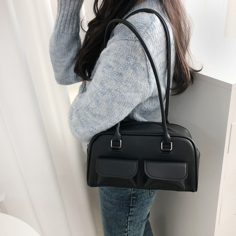 レザー調ジップアップフラップポケット無地トートバッグ | 詳細画像2