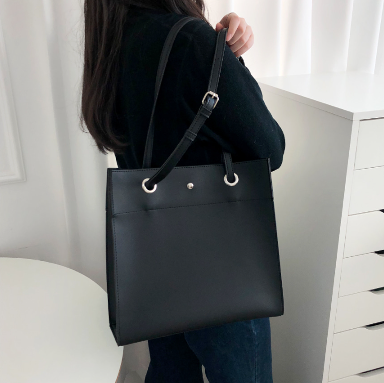 レザー調ポケットマグネットボタン無地トートバッグ | 詳細画像2