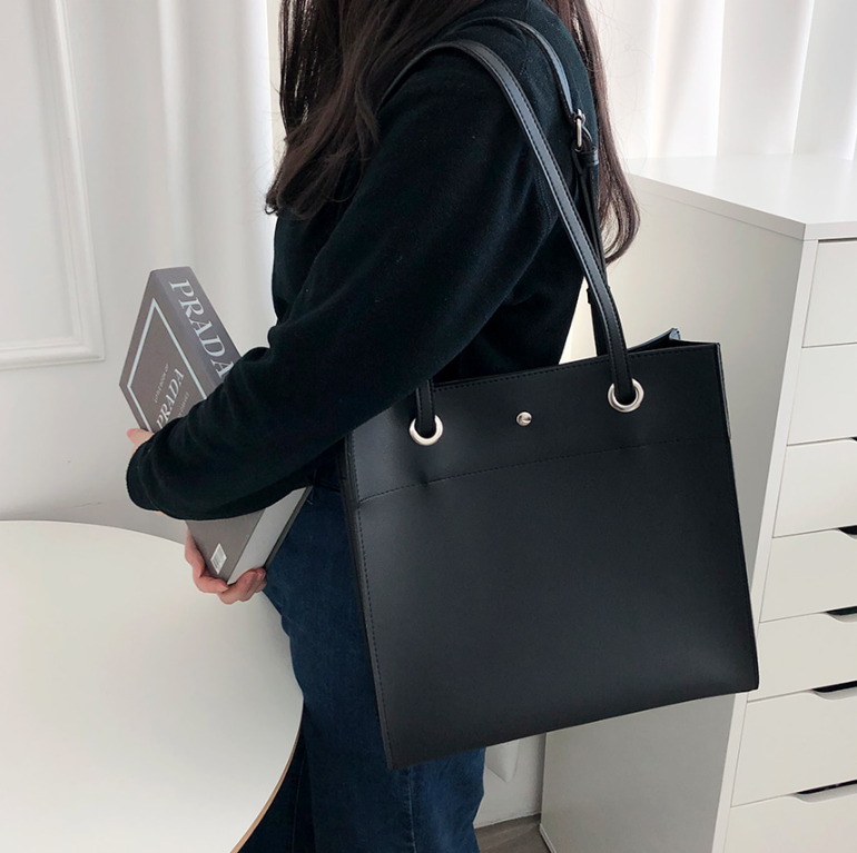 レザー調ポケットマグネットボタン無地トートバッグ | 詳細画像3