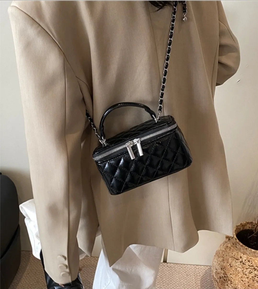 レザー調ダブルジップショルダーバッグ | 詳細画像1