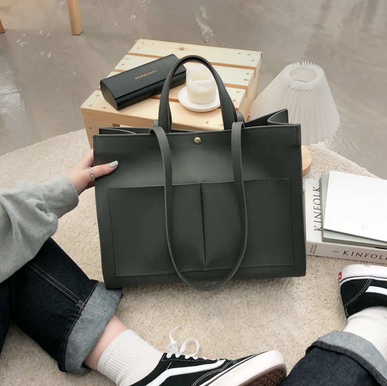 レザー調ポケットマグネットボタン無地トートバッグ | 詳細画像15