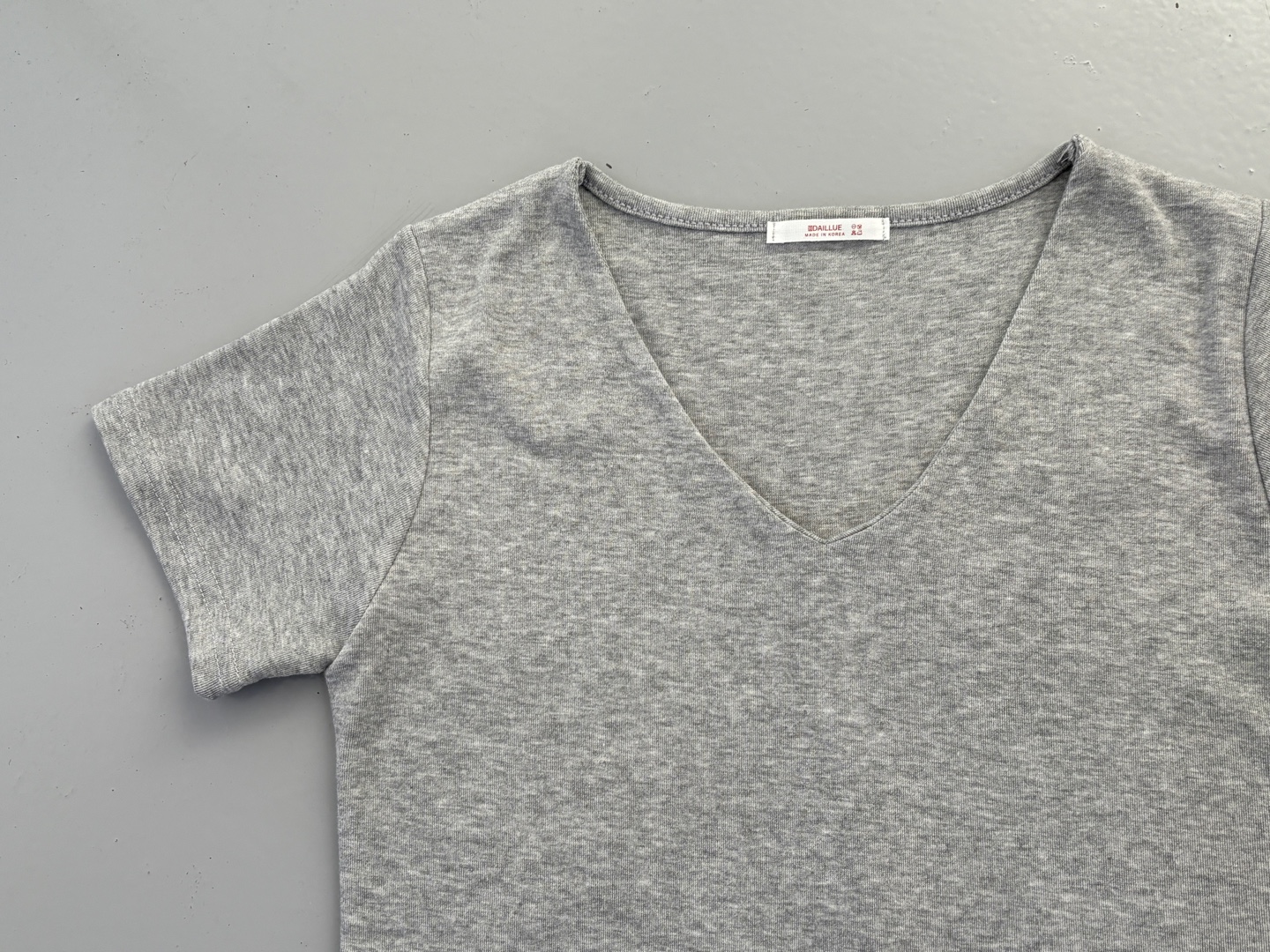 Vネックスリム半袖ハーフ無地Tシャツ | 詳細画像20