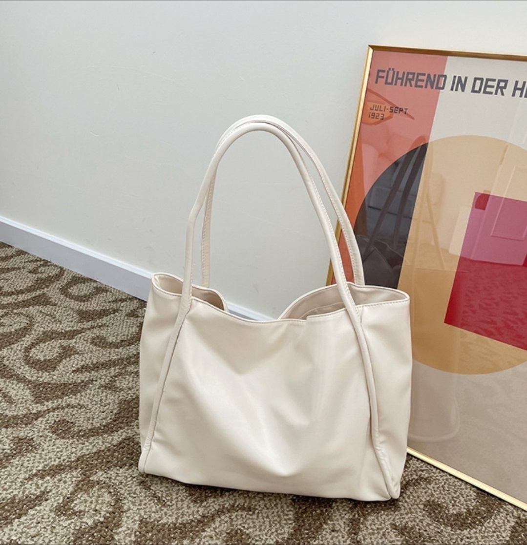 レザー調ポケットグロスビッグ無地トートバッグ | 詳細画像9