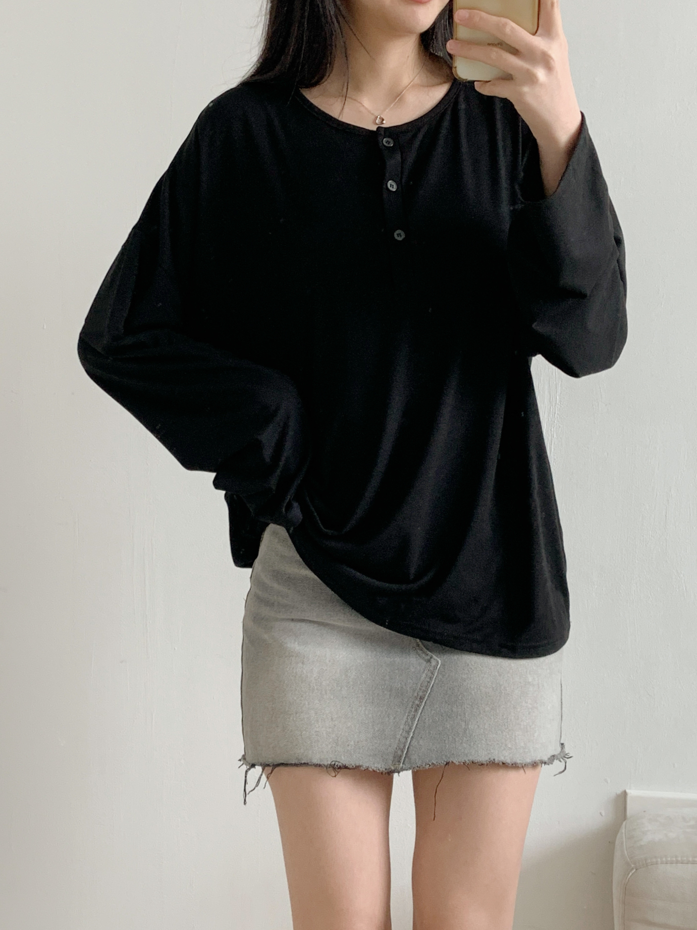 ヘンリーネックハーフボタンルーズ長袖無地Tシャツ | 詳細画像15