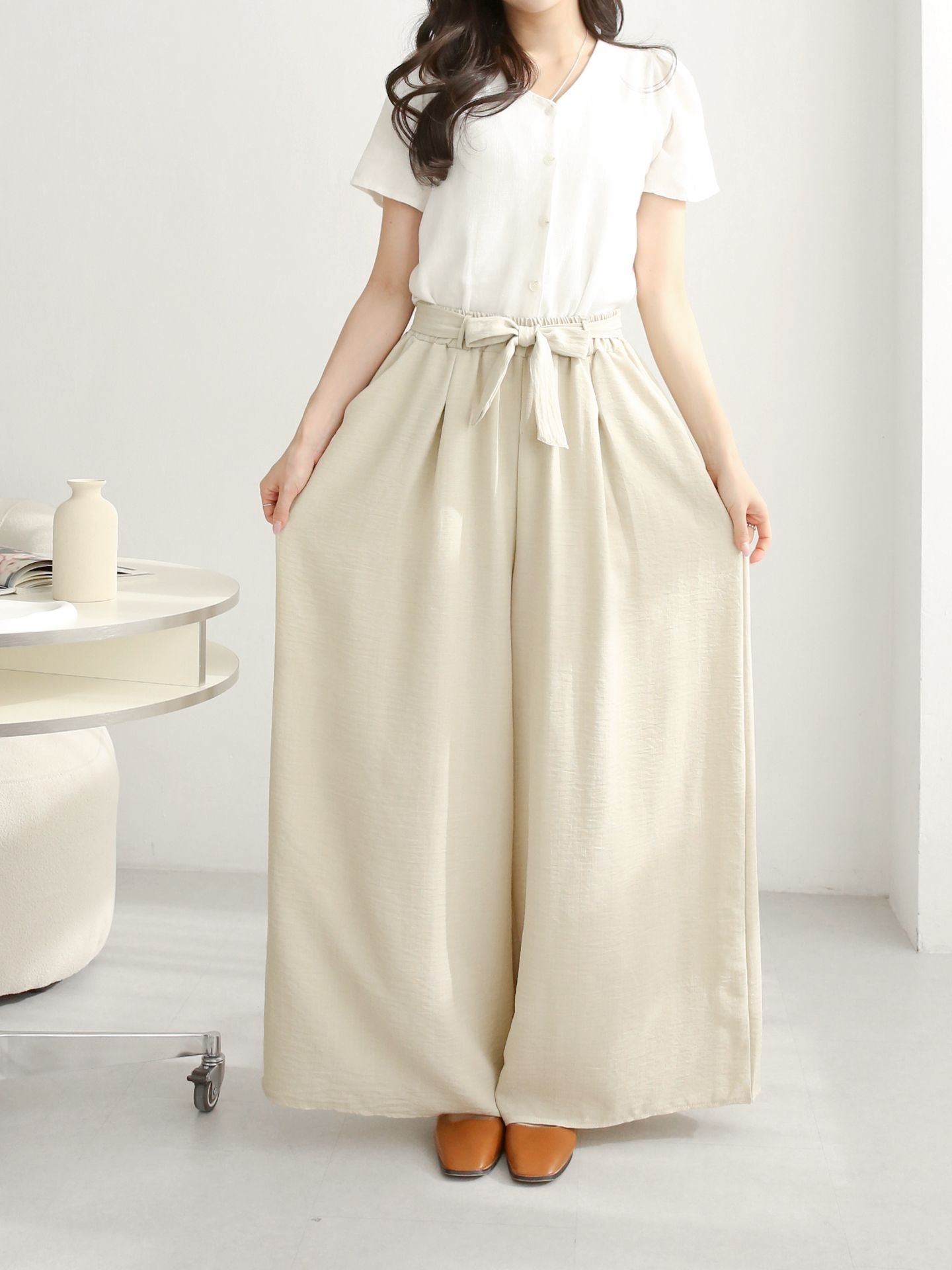 ストラップシャーリングポケットラインウエストゴムツータックワイドループ無地パンツ | 詳細画像5