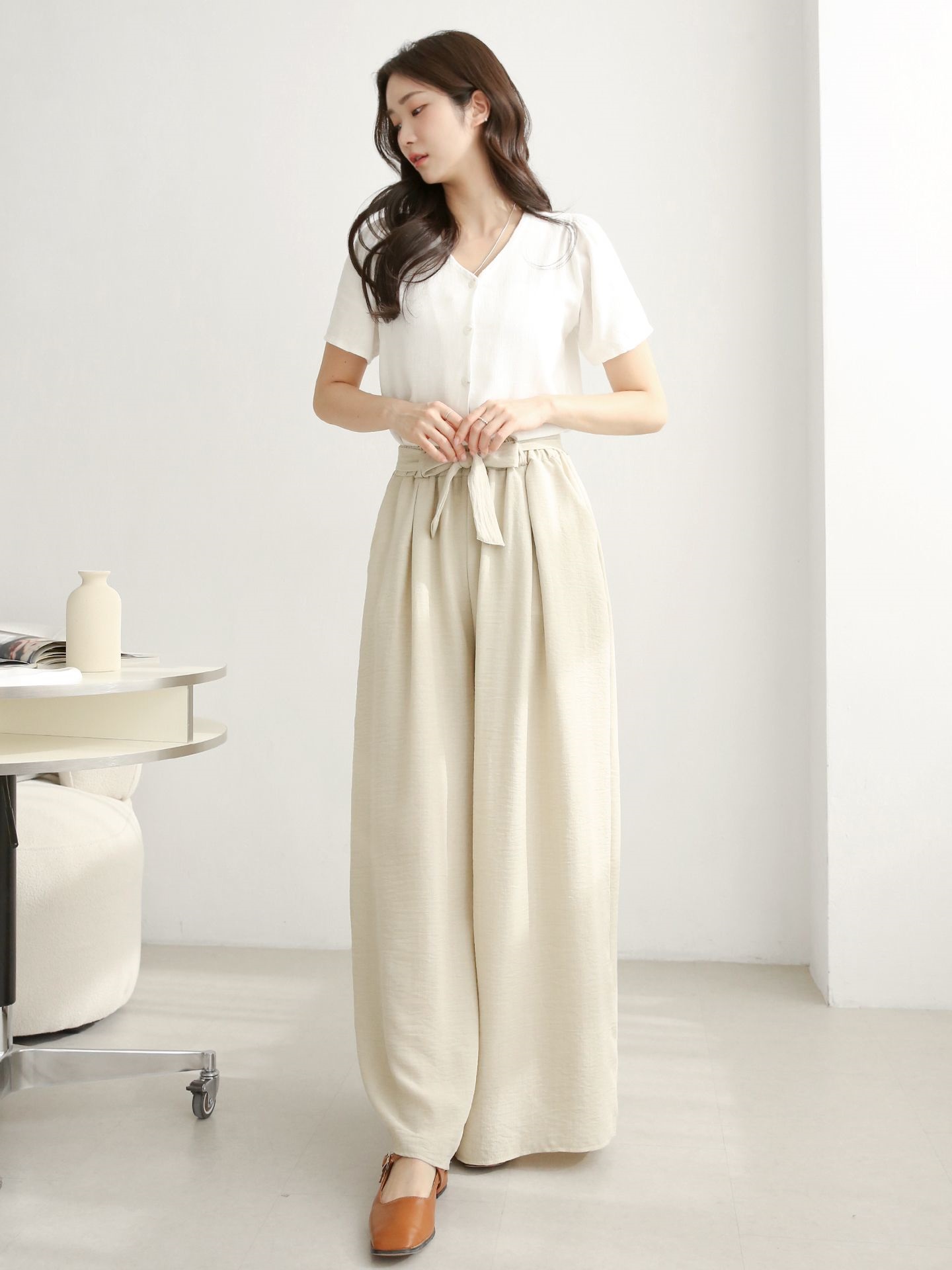 ストラップシャーリングポケットラインウエストゴムツータックワイドループ無地パンツ | 詳細画像7