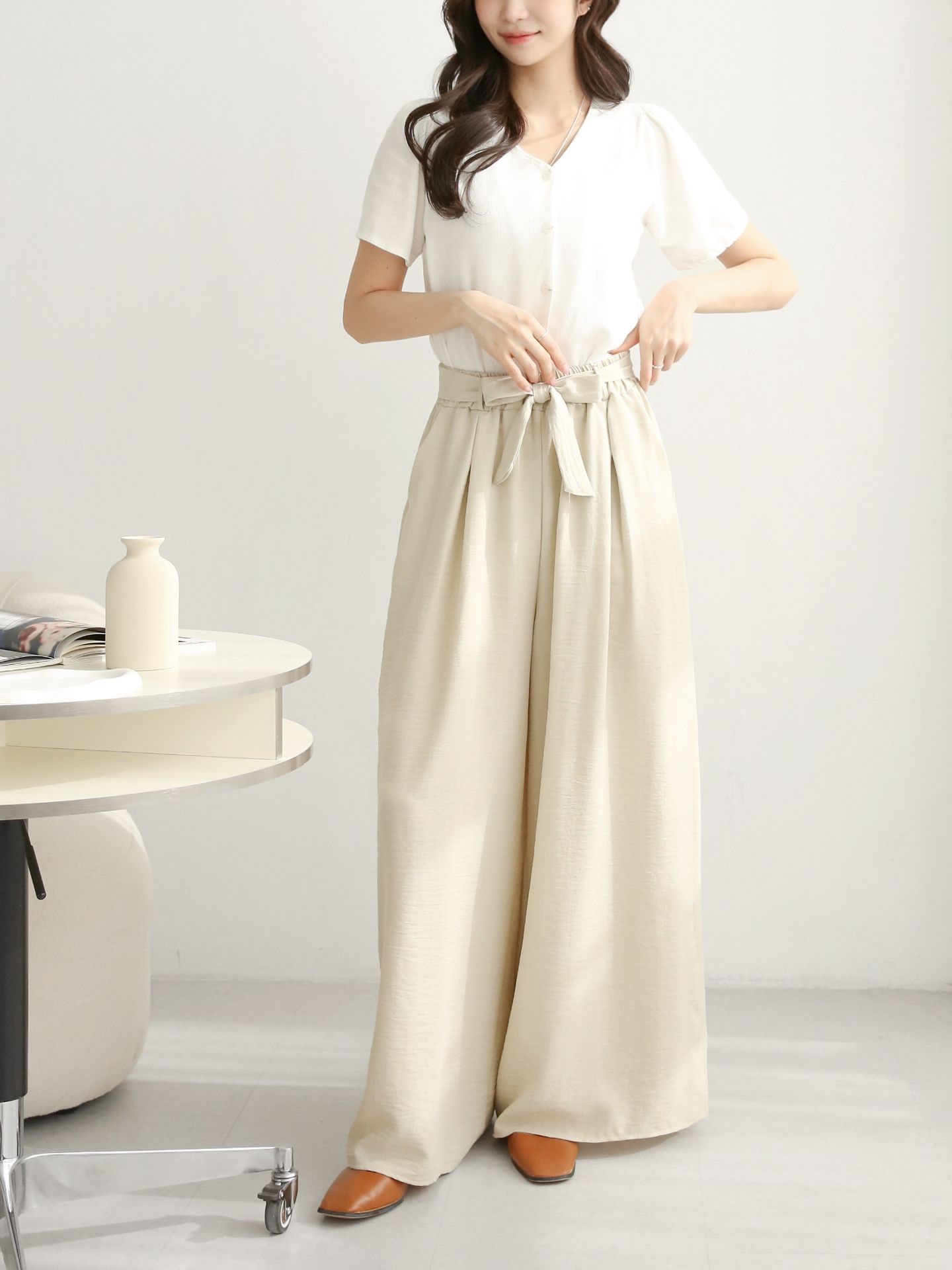 ストラップシャーリングポケットラインウエストゴムツータックワイドループ無地パンツ | 詳細画像16