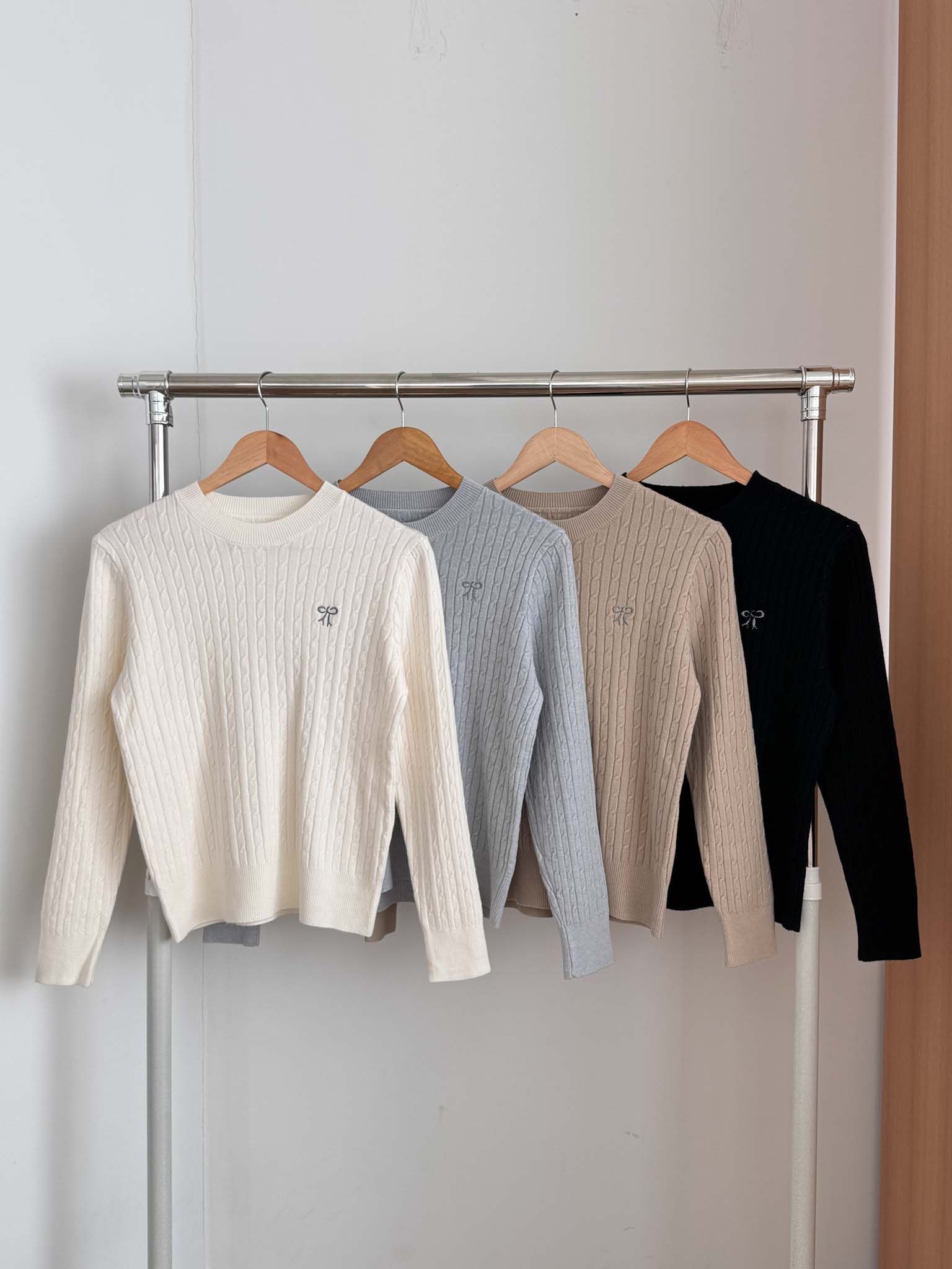 ラウンドネックベーシック長袖刺繍ケーブルリボン柄ニット | 詳細画像21