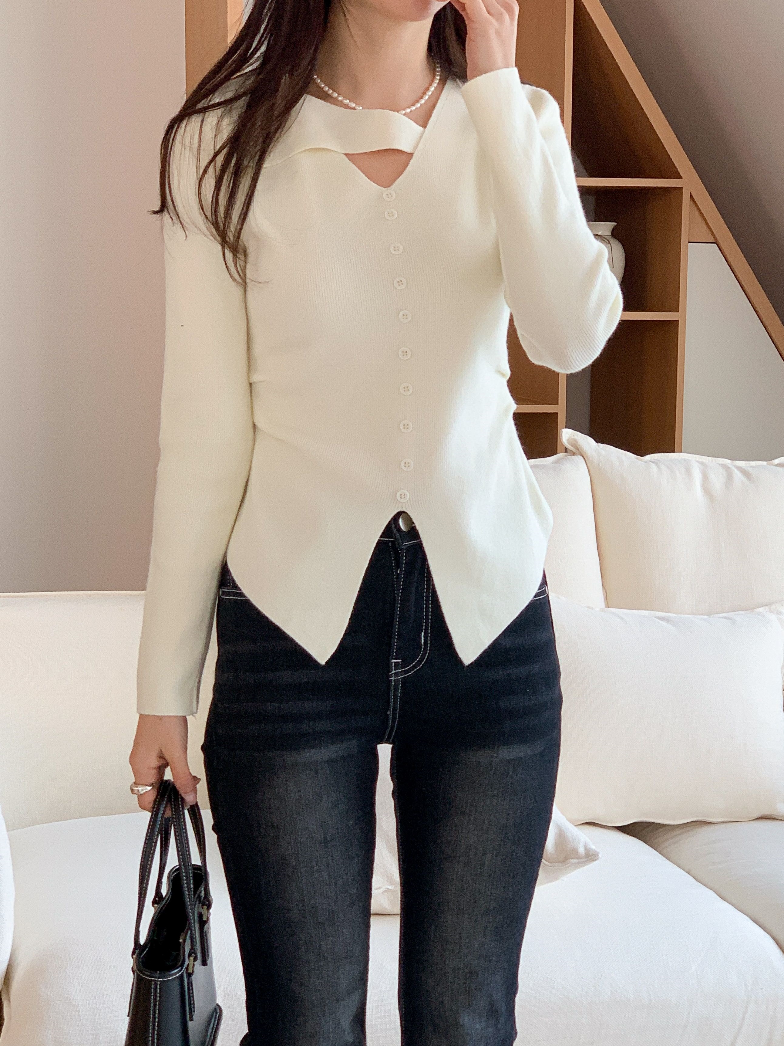 アンバランスネックスリットスリム長袖ギャザーフェイクボタン無地ニット | 詳細画像7