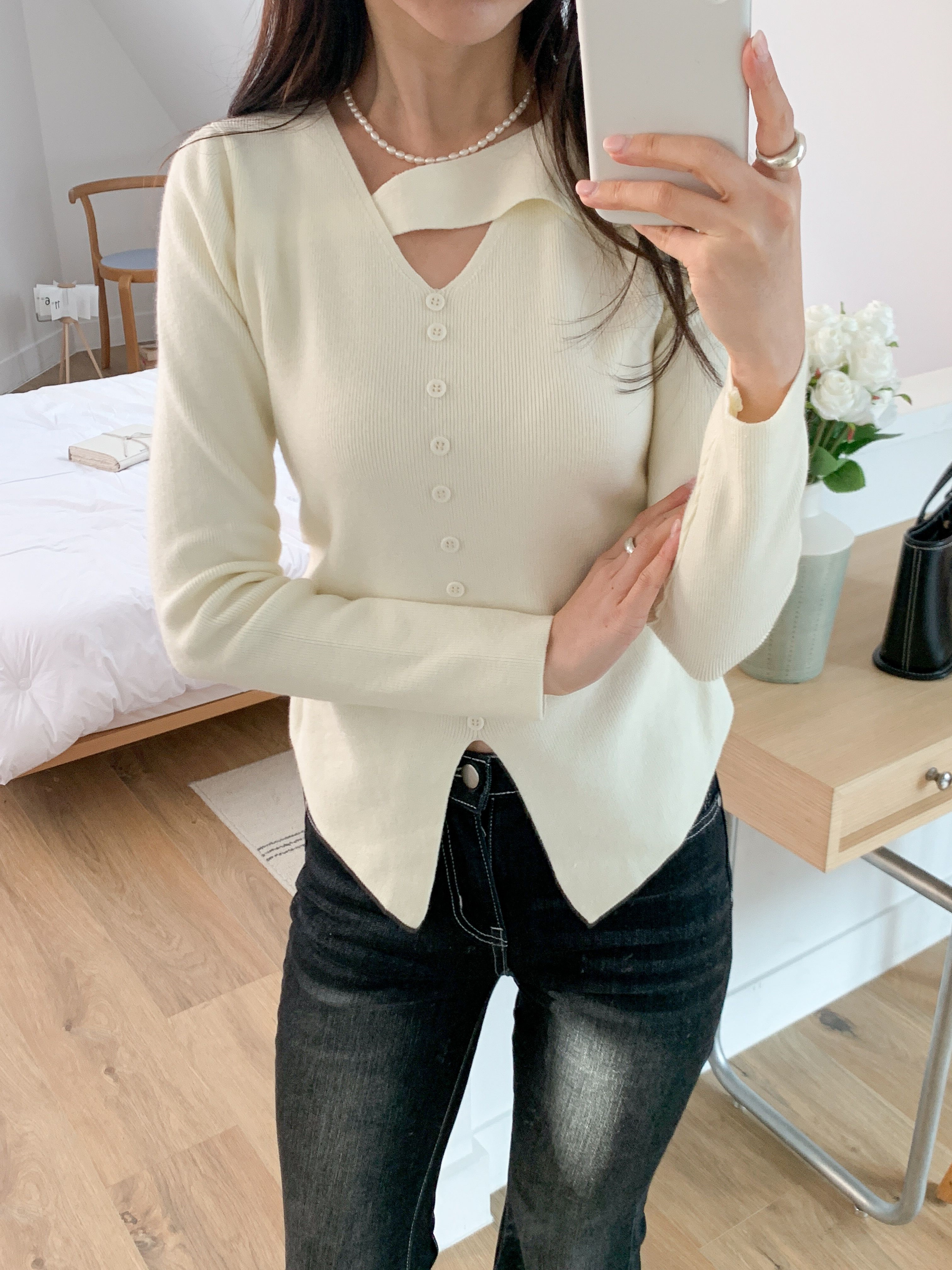 アンバランスネックスリットスリム長袖ギャザーフェイクボタン無地ニット | 詳細画像8