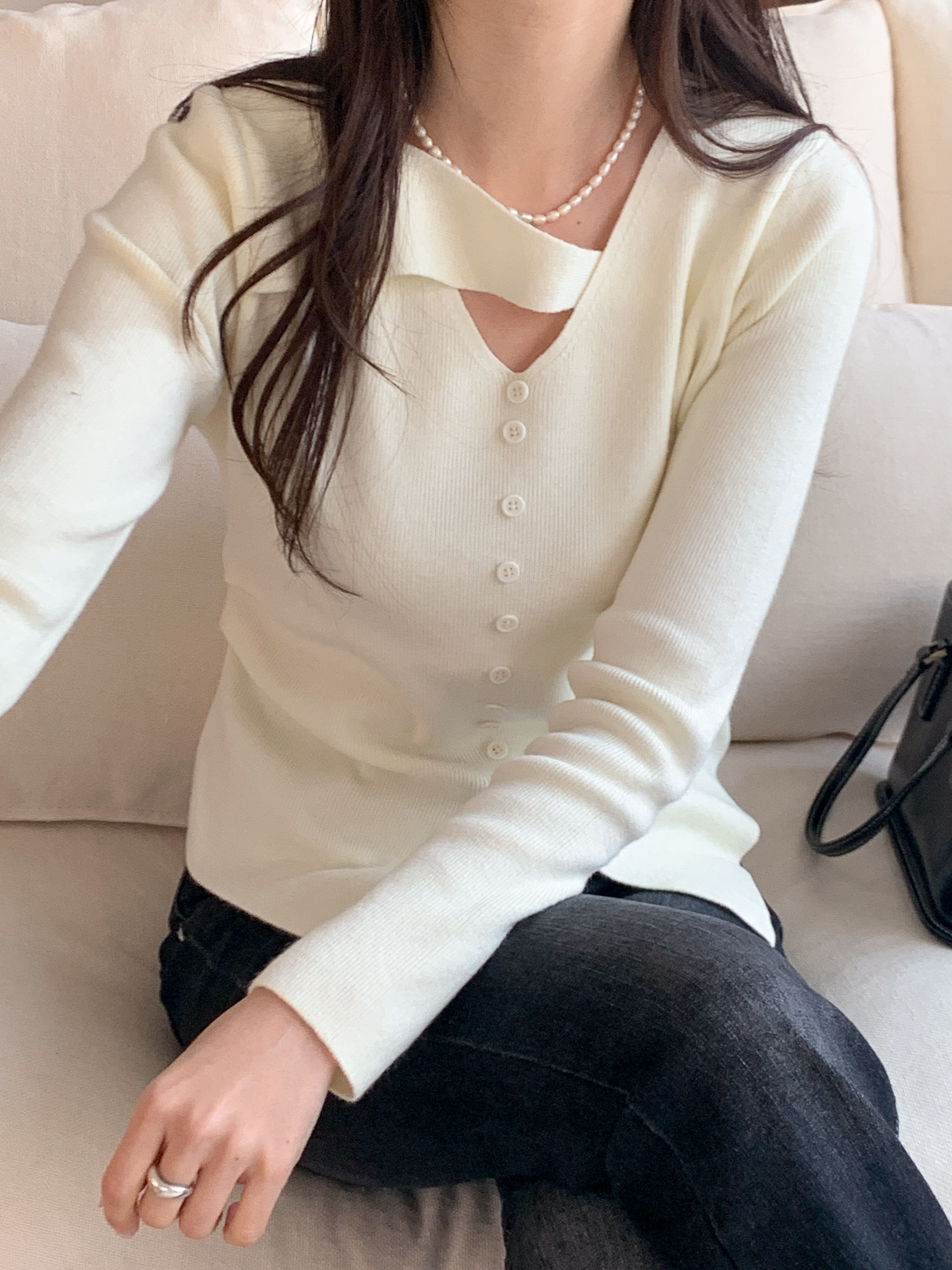 アンバランスネックスリットスリム長袖ギャザーフェイクボタン無地ニット | 詳細画像14