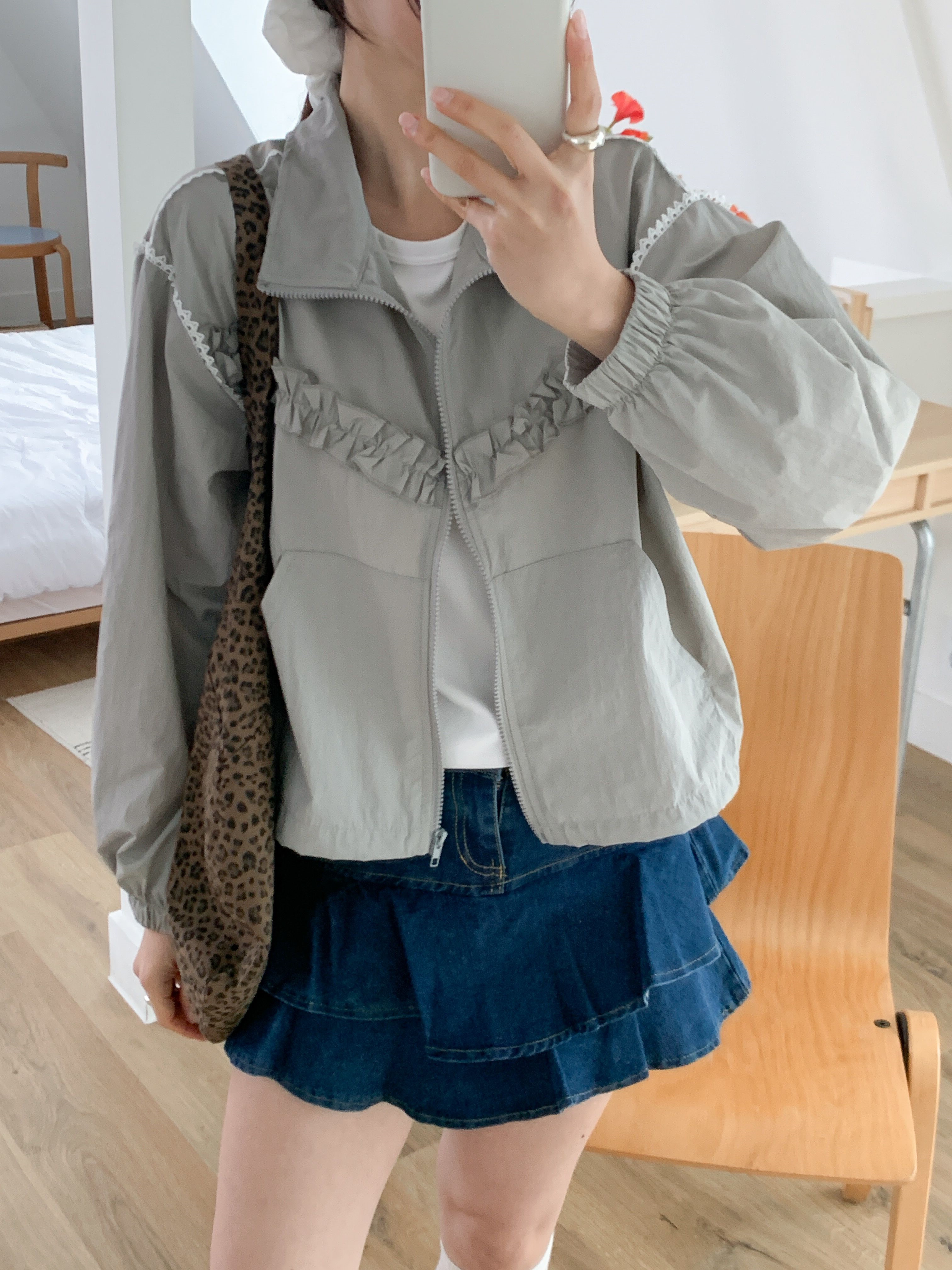 レースナイロンジップアップハイネックフリルゴムラインドローコードカンガルーポケットジャンパー | 詳細画像5