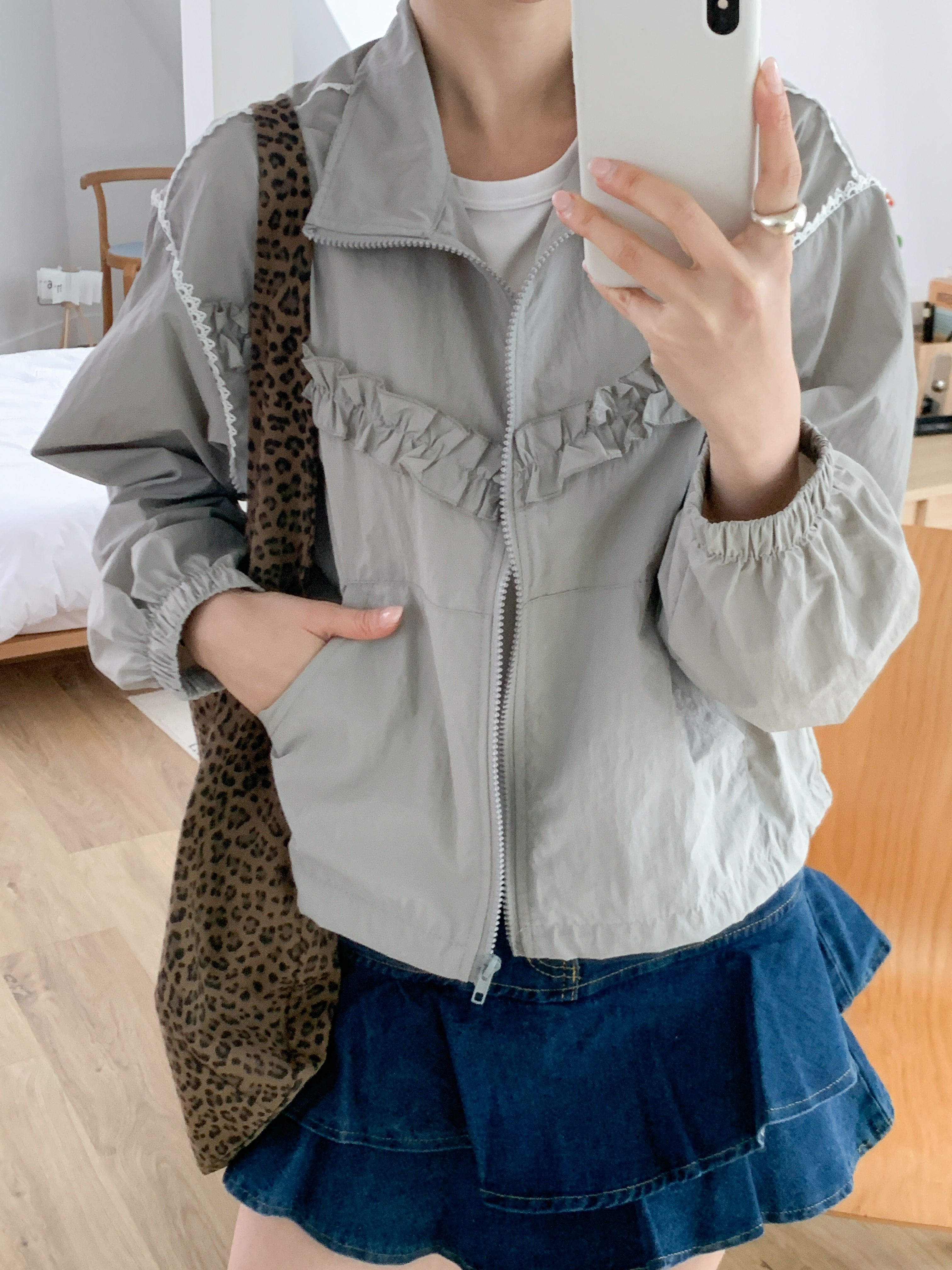 レースナイロンジップアップハイネックフリルゴムラインドローコードカンガルーポケットジャンパー | 詳細画像15