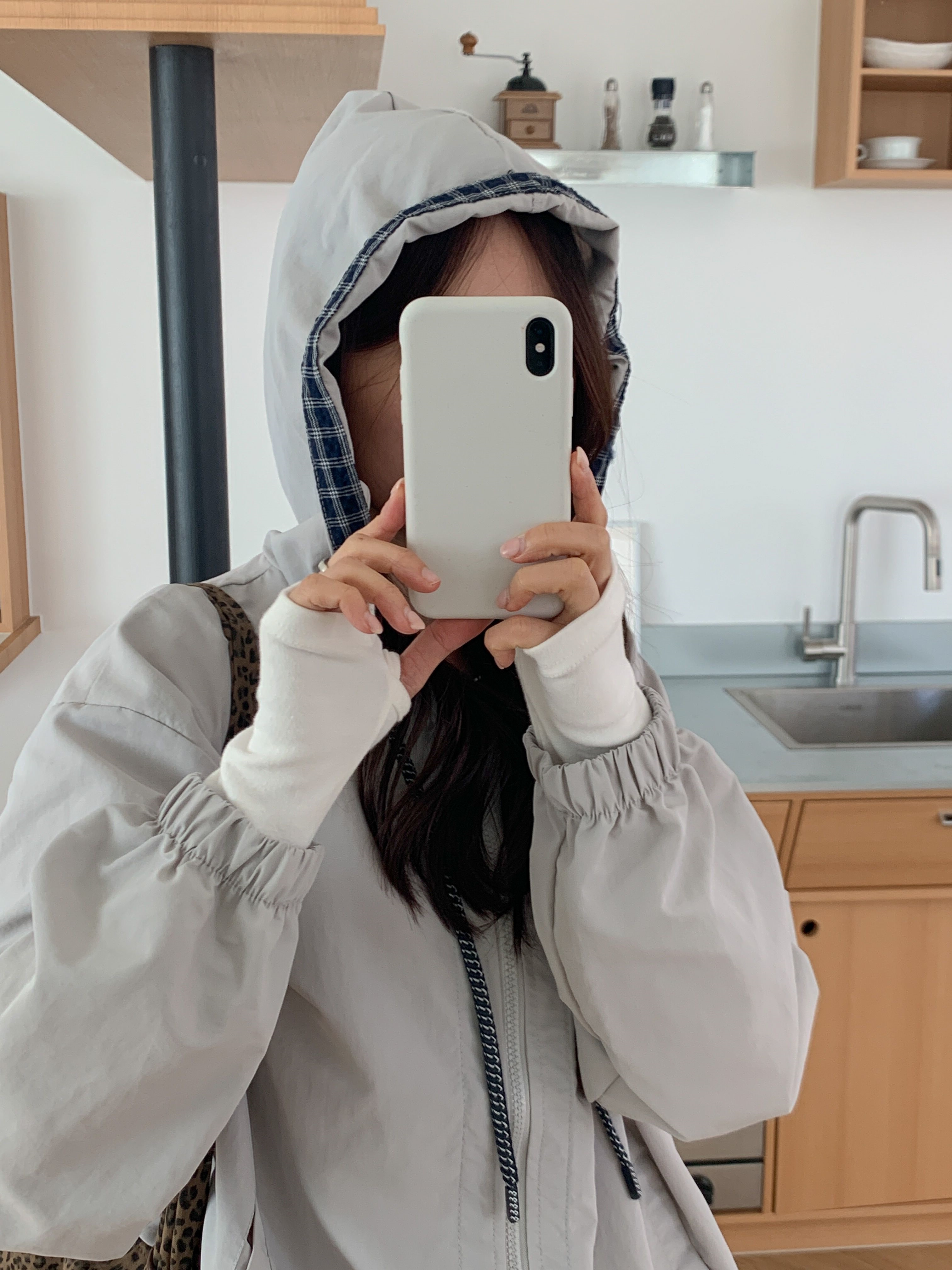 コンビナイロンジップアップフードドローストリングオーバーサイズ長袖カンガルーポケットチェックジャンパー | 詳細画像5