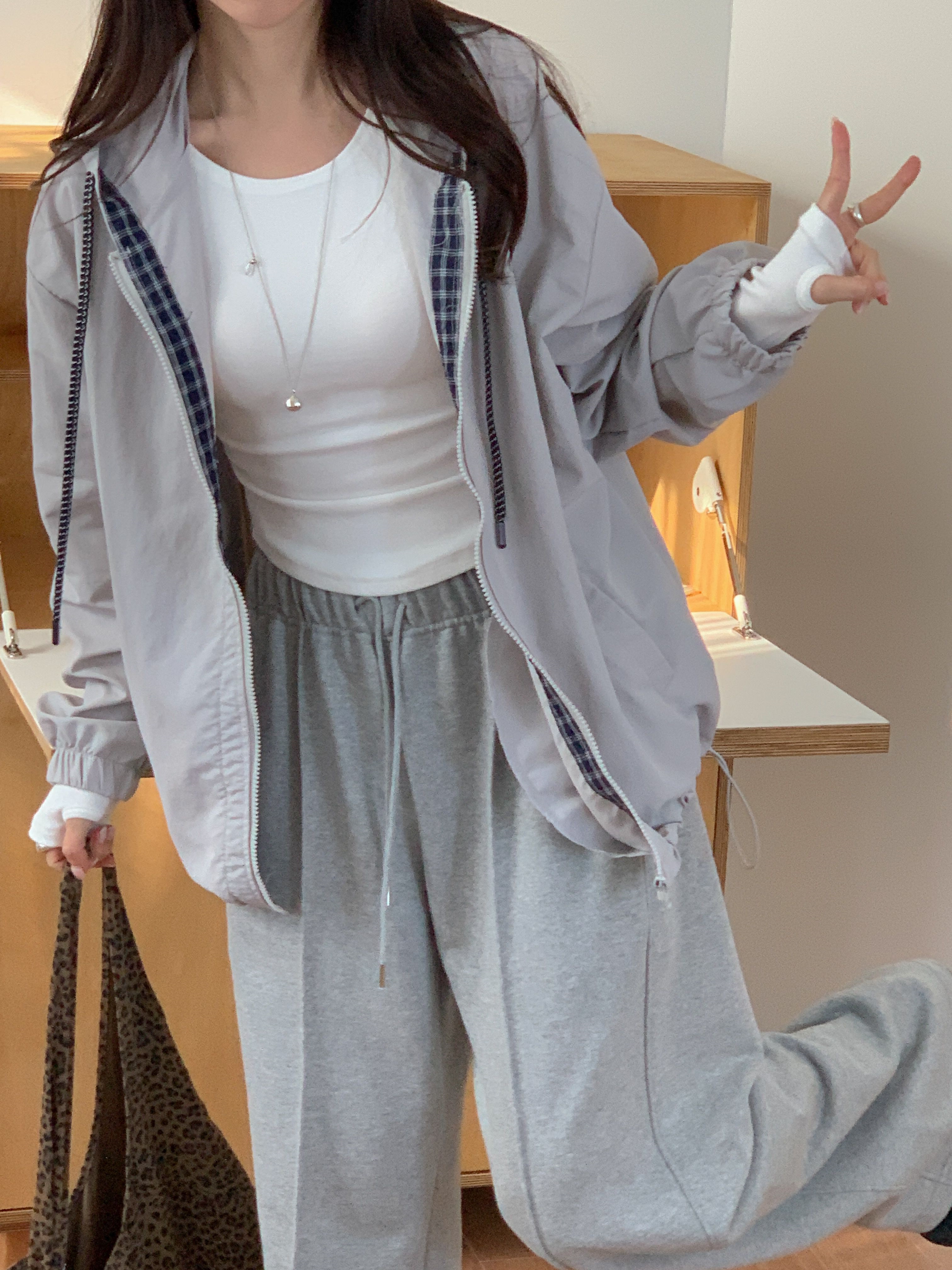 コンビナイロンジップアップフードドローストリングオーバーサイズ長袖カンガルーポケットチェックジャンパー | 詳細画像7