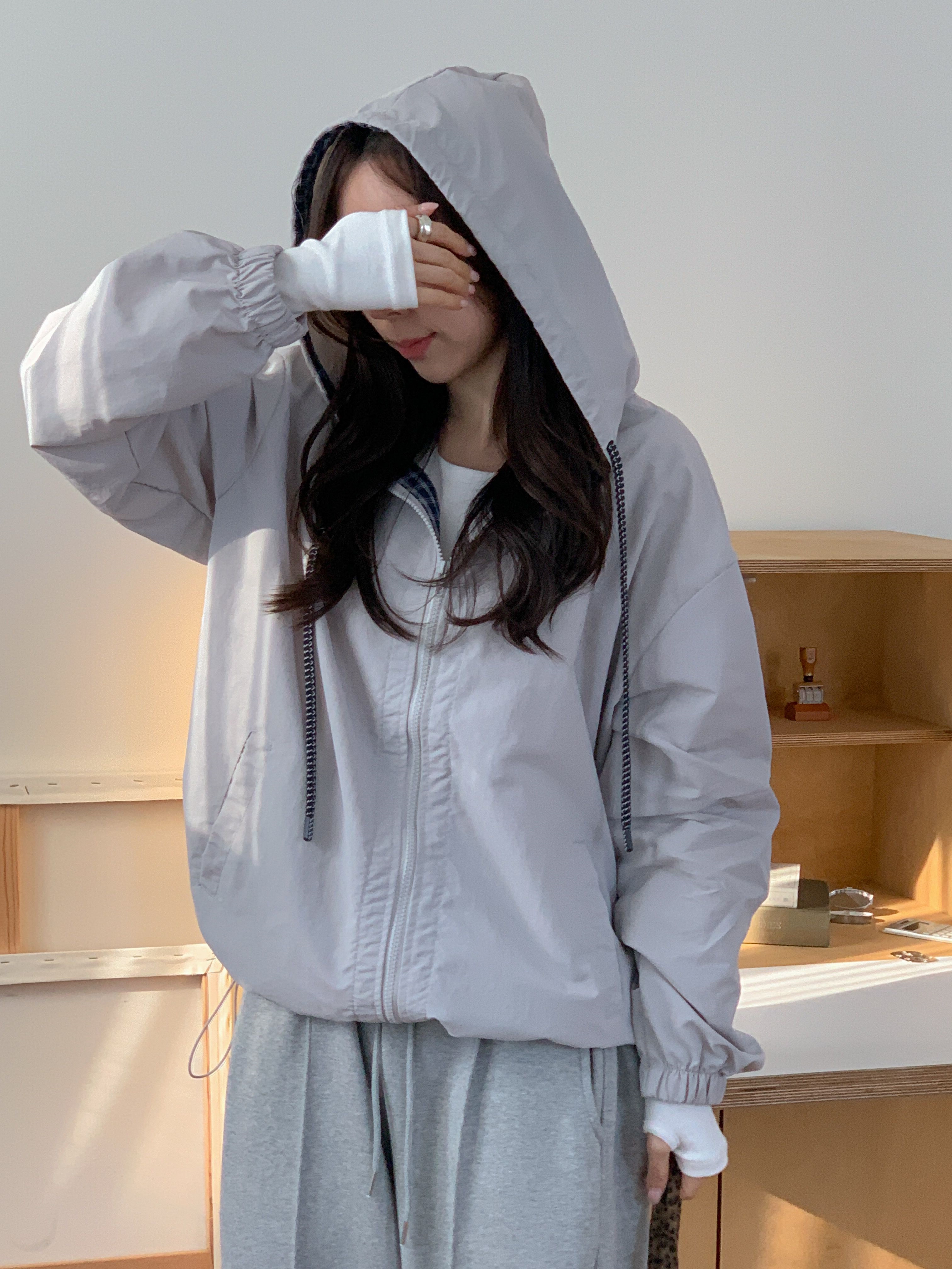 コンビナイロンジップアップフードドローストリングオーバーサイズ長袖カンガルーポケットチェックジャンパー | 詳細画像14