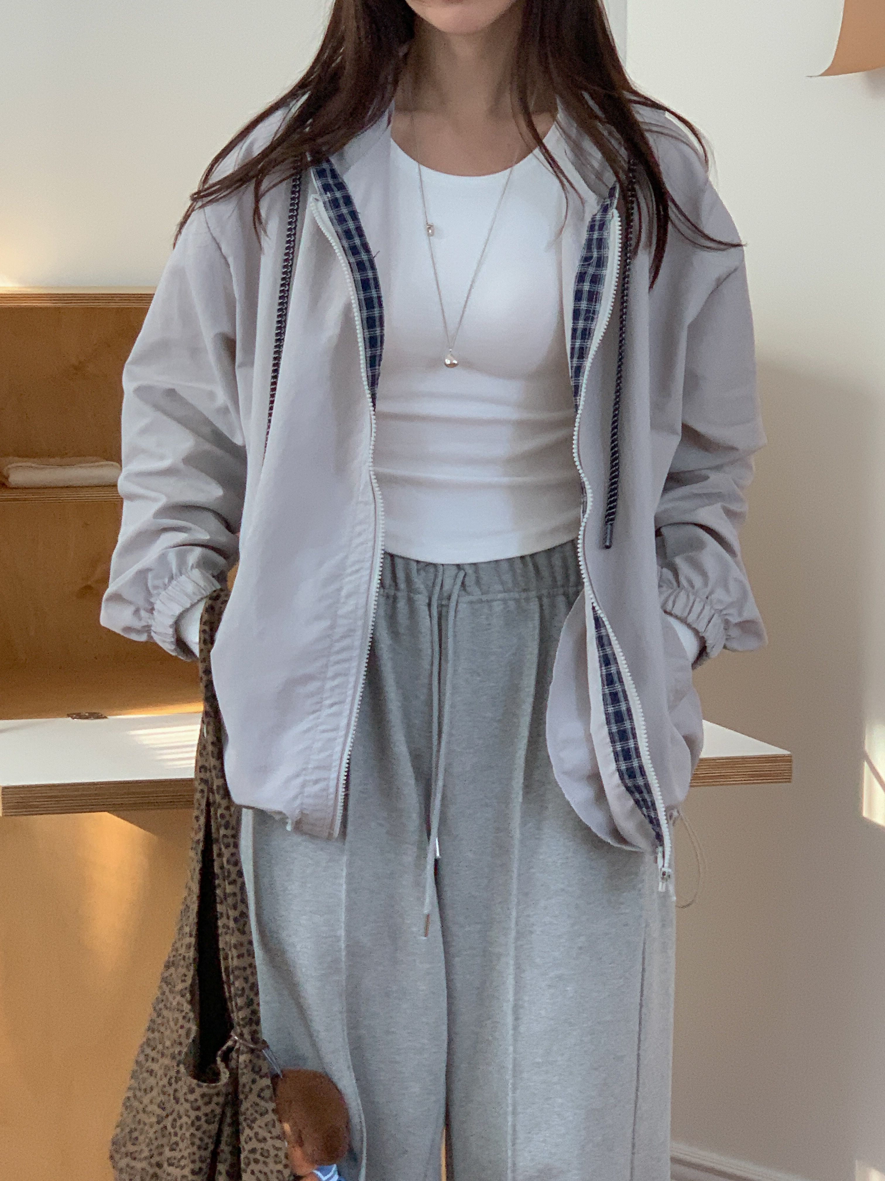 コンビナイロンジップアップフードドローストリングオーバーサイズ長袖カンガルーポケットチェックジャンパー | 詳細画像16