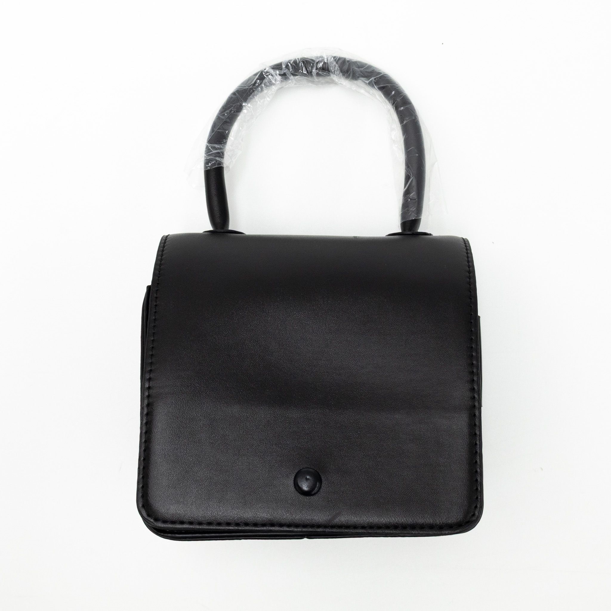 レザー調マグネットボタン無地ショルダーバッグ | 詳細画像24