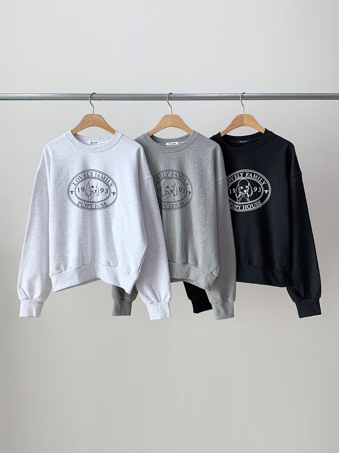 ラウンドネックルーズ長袖プリントスウェット | 詳細画像17