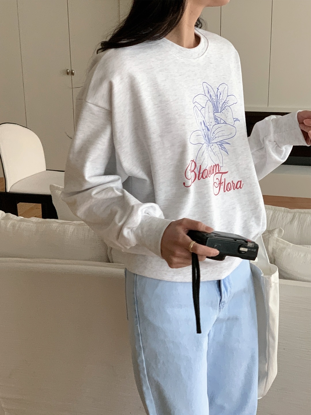 ラウンドネックルーズ長袖プリントスウェット | 詳細画像9