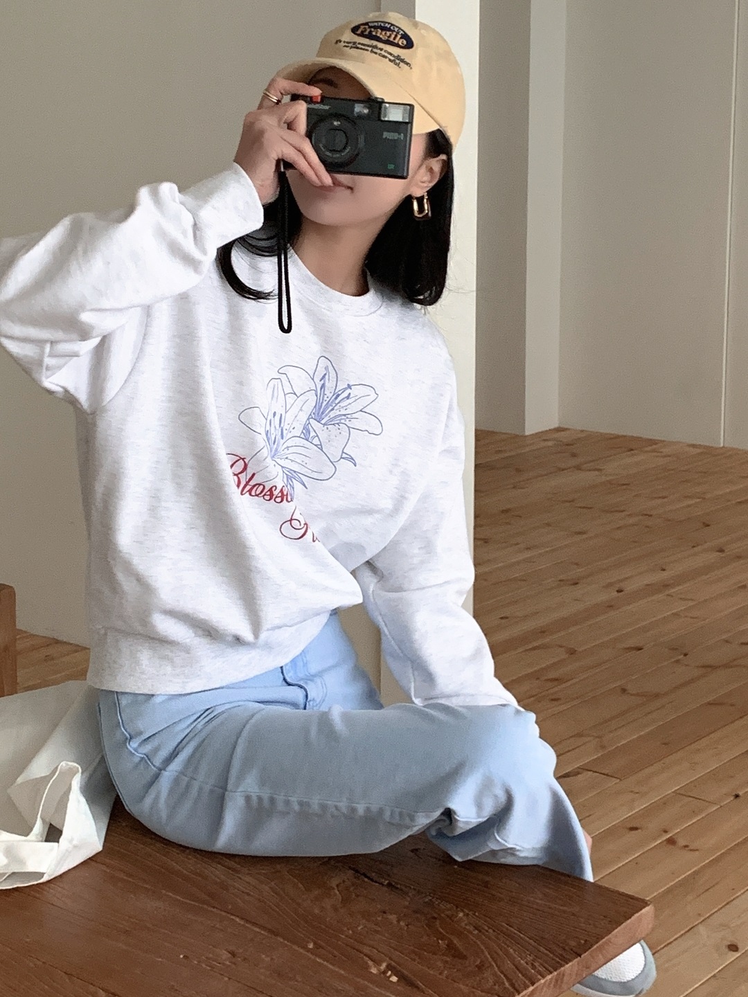 ラウンドネックルーズ長袖プリントスウェット | 詳細画像13